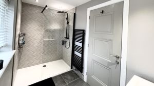 Photo 16- click for photo gallery